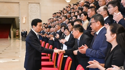 九游注册官网_九游（中国）
董事长徐浩宇获“优秀中国特色社会主义事业建设者”称号